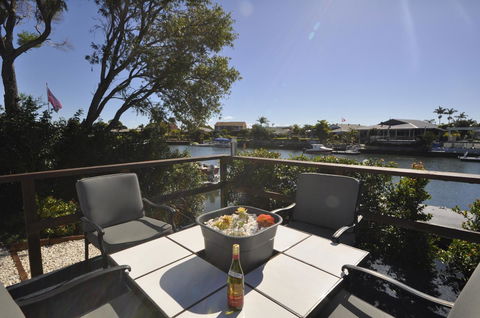 Bribie Island Canal Holiday Destination! - Holiday Byron Bay 0