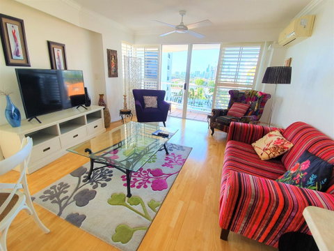 Broadbeach Holiday Apartments - Holiday Byron Bay 4