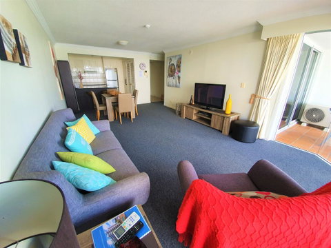 Broadbeach Holiday Apartments - Holiday Byron Bay 30