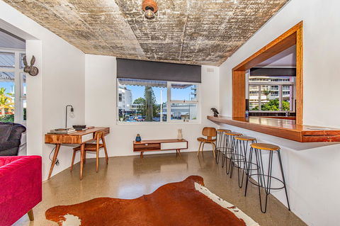 The Pink Hotel Coolangatta - Holiday Byron Bay 5