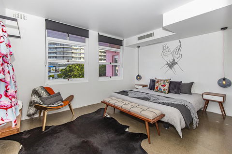 The Pink Hotel Coolangatta - Holiday Byron Bay 11