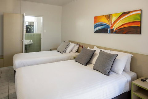 Nightcap At Emerald Star Hotel - Holiday Byron Bay 41