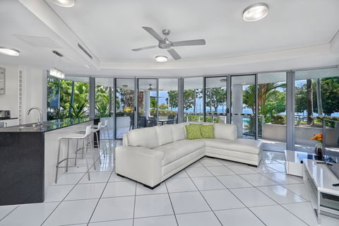 Vision Apartments - Holiday Byron Bay 7