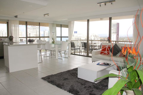 De Ville Apartments - Holiday Byron Bay 14