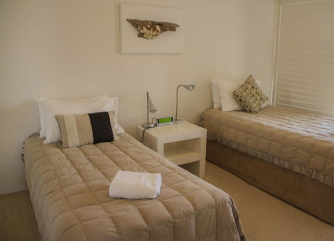 De Ville Apartments - Holiday Byron Bay 1