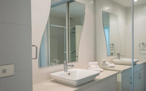 De Ville Apartments - Holiday Byron Bay 25