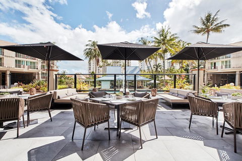 Novotel Cairns Oasis Resort - Holiday Byron Bay 32