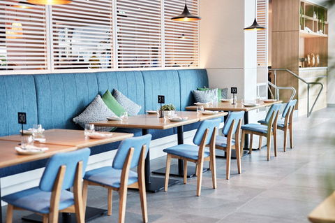 Novotel Cairns Oasis Resort - Holiday Byron Bay 7