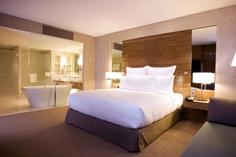 Hilton Brisbane - Holiday Byron Bay 7