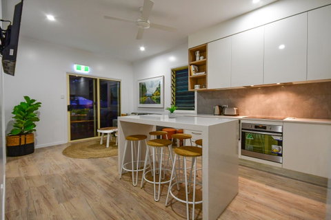 Blue Summit Hideaway - Holiday Byron Bay 6