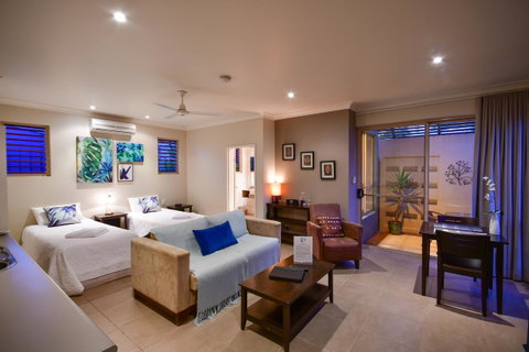 Blue Summit Hideaway - Holiday Byron Bay 4