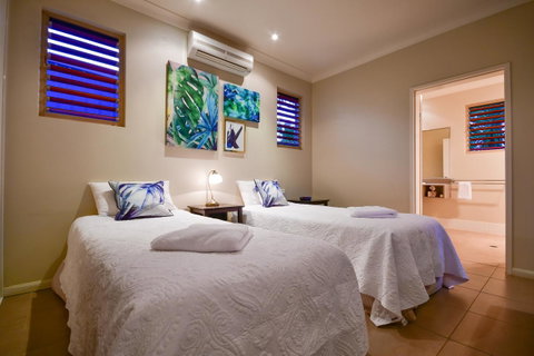 Blue Summit Hideaway - Holiday Byron Bay 3