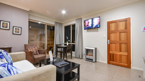 Blue Summit Hideaway - Holiday Byron Bay 18