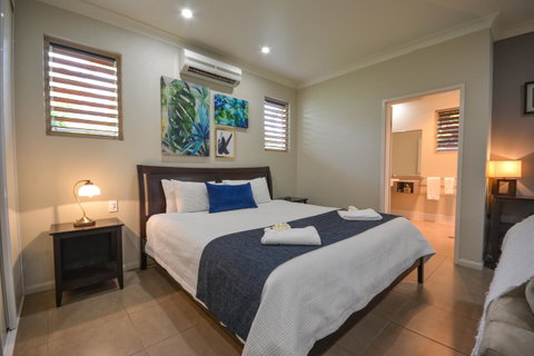 Blue Summit Hideaway - Holiday Byron Bay 24