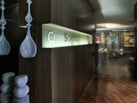 Sofitel Brisbane Central - Holiday Byron Bay 35