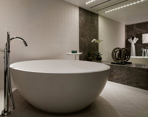 Sofitel Brisbane Central - Holiday Byron Bay 7