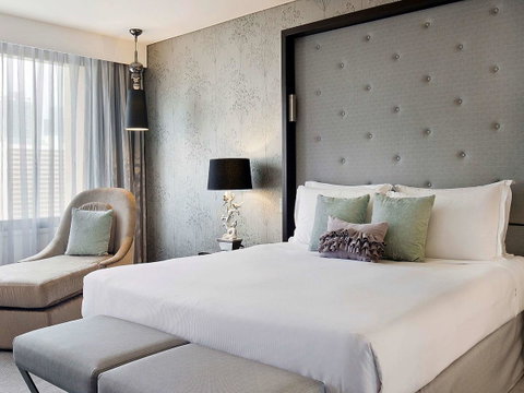 Sofitel Brisbane Central - Holiday Byron Bay 38