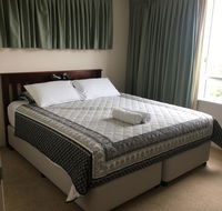 Burleigh Beach Tower - Holiday Byron Bay