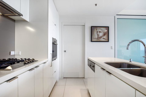 Ultra Broadbeach - Holiday Byron Bay 43