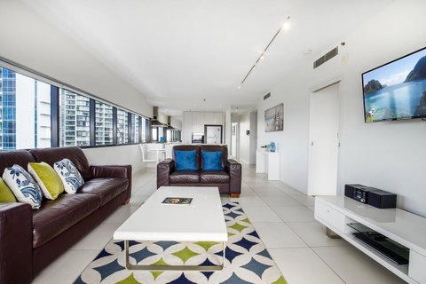 Ultra Broadbeach - Holiday Byron Bay 10