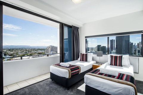 Ultra Broadbeach - Holiday Byron Bay 27
