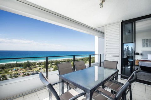 Ultra Broadbeach - Holiday Byron Bay 32