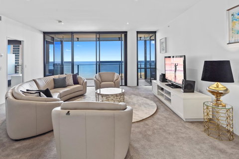 Holiday Holiday Circle On Cavill Apartments - Holiday Byron Bay 1