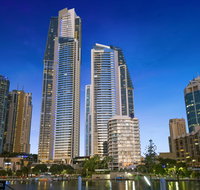 Holiday Holiday Circle On Cavill Apartments - Holiday Byron Bay