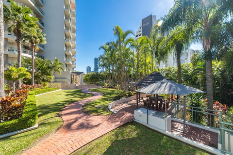 The Meriton Apartments On Main Beach - Holiday Byron Bay 39