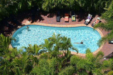 The Meriton Apartments On Main Beach - Holiday Byron Bay 36