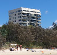 84 The Spit Holiday Apartments - Holiday Byron Bay