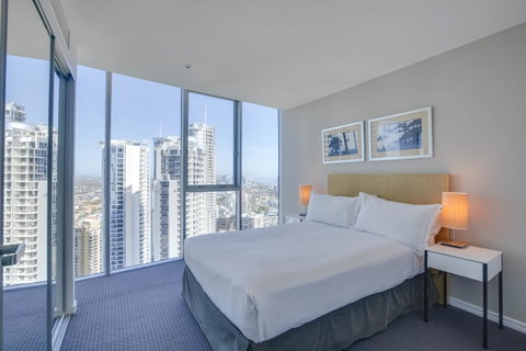 Hilton Surfers Paradise Residences - Holiday Byron Bay 34