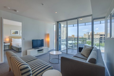 Hilton Surfers Paradise Residences - Holiday Byron Bay 5