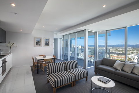 Hilton Surfers Paradise Residences - Holiday Byron Bay 38