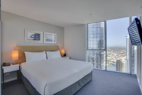 Hilton Surfers Paradise Residences - Holiday Byron Bay 3