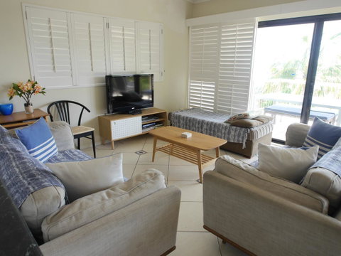 Cylinder Beach Mooloomba Unit 3 - Holiday Byron Bay 5