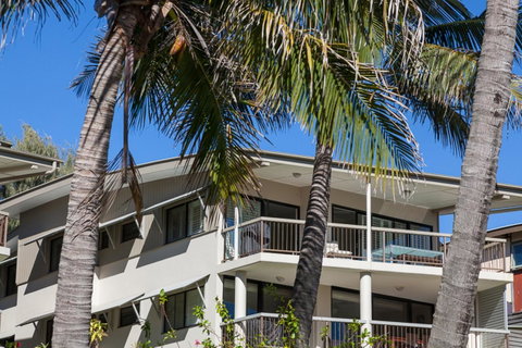 Cylinder Beach Mooloomba Unit 3 - Holiday Byron Bay 14