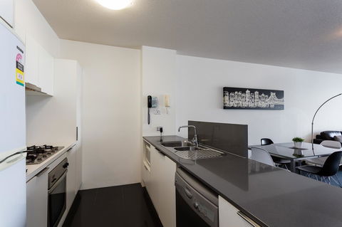 Oxygen Apartments - Holiday Byron Bay 11