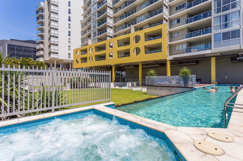 Oxygen Apartments - Holiday Byron Bay 8