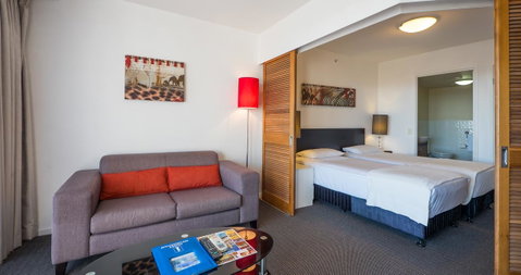 Broadbeach Savannah Resort - Holiday Byron Bay 6