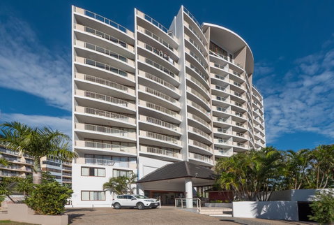 Broadbeach Savannah Resort - Holiday Byron Bay 0