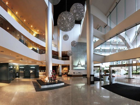 Sofitel Gold Coast Broadbeach - Holiday Byron Bay 40