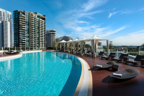 Sofitel Gold Coast Broadbeach - Holiday Byron Bay 0