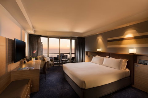 Sofitel Gold Coast Broadbeach - Holiday Byron Bay 18