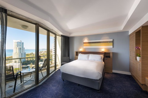 Sofitel Gold Coast Broadbeach - Holiday Byron Bay 8