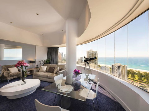 Sofitel Gold Coast Broadbeach - Holiday Byron Bay 44