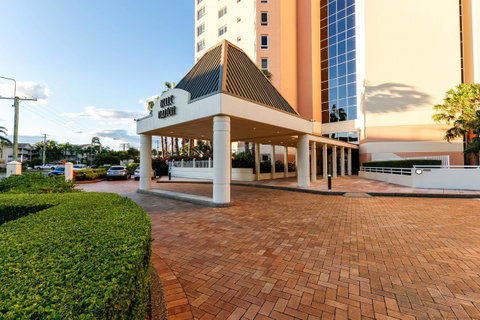 Belle Maison Apartments - Official - Holiday Byron Bay 19