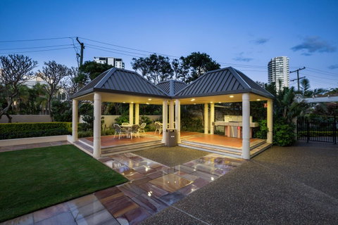 Belle Maison Apartments - Official - Holiday Byron Bay 14