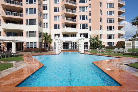 Belle Maison Apartments - Official - Holiday Byron Bay 37
