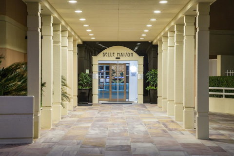 Belle Maison Apartments - Official - Holiday Byron Bay 3